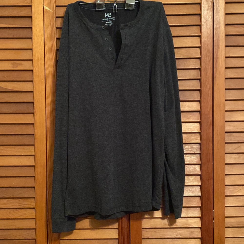 Mens XL shirt
